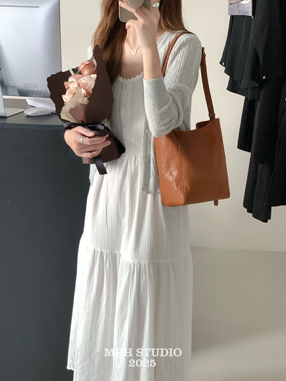 MBH Top Grain Leather Minimalist Bucket Bag with Detachable Liner Crossbody Shoulder Bag